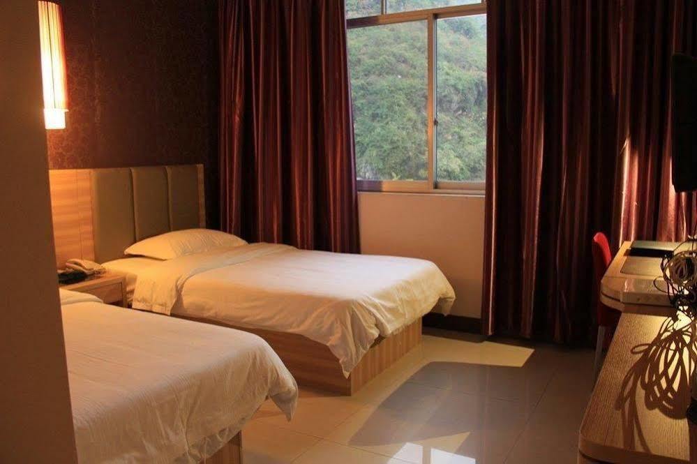 Yangshuo Harbour View Hotel Buitenkant foto
